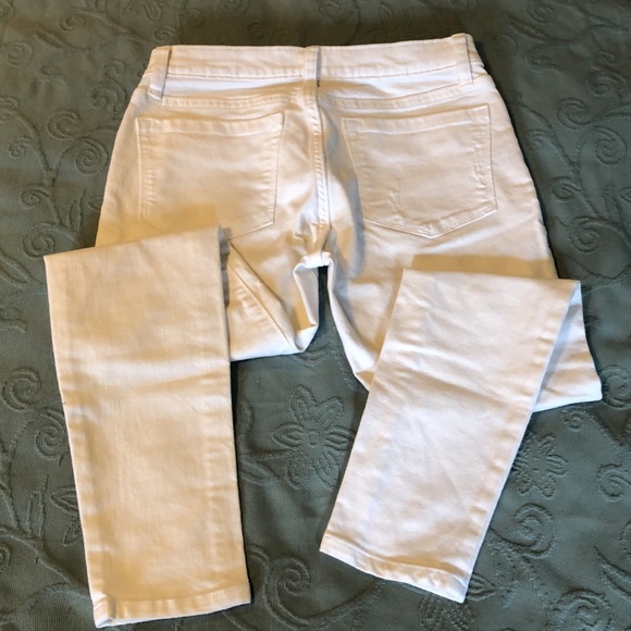 Banana Republic Cropped Jeans. - Picture 2 of 13